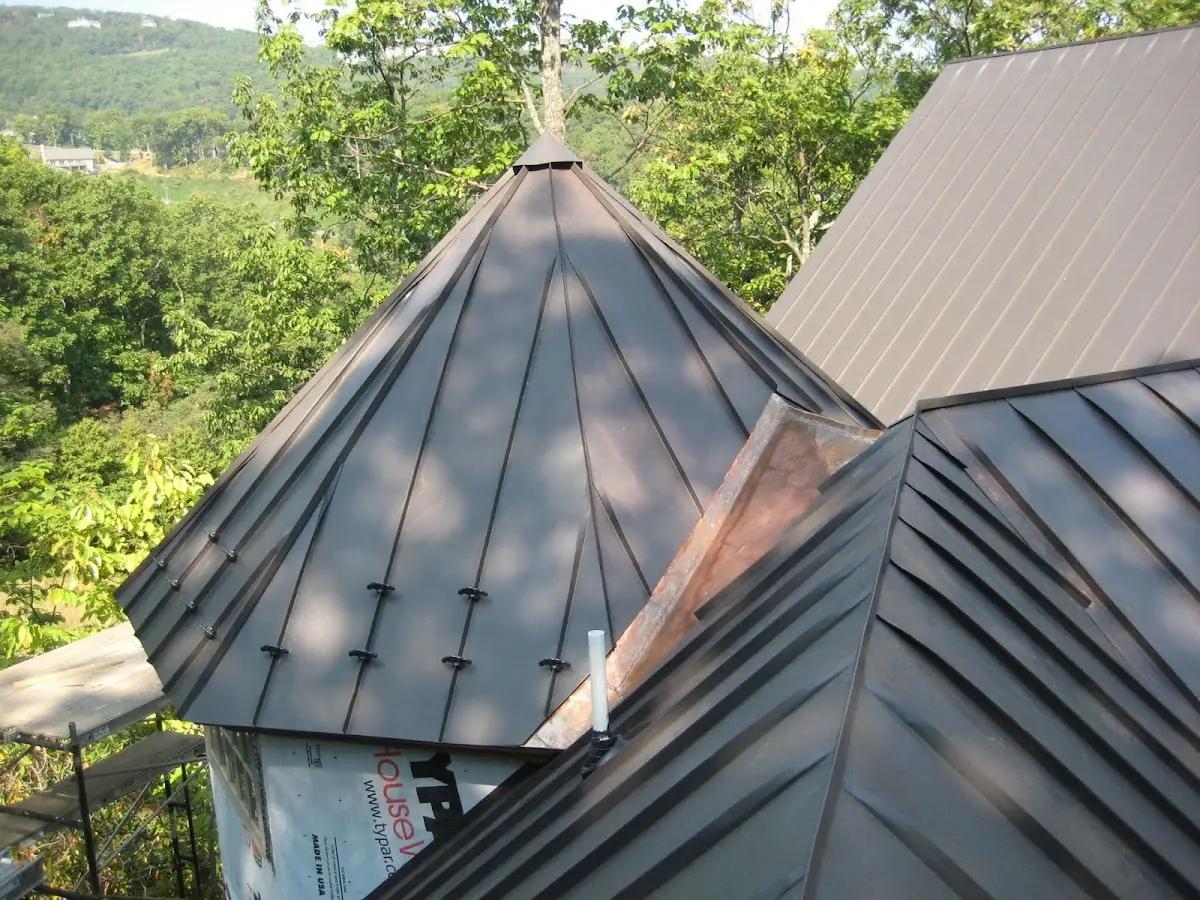 Professional Gutter Cleaning by Craftsman Roofing in Hacienda Heights